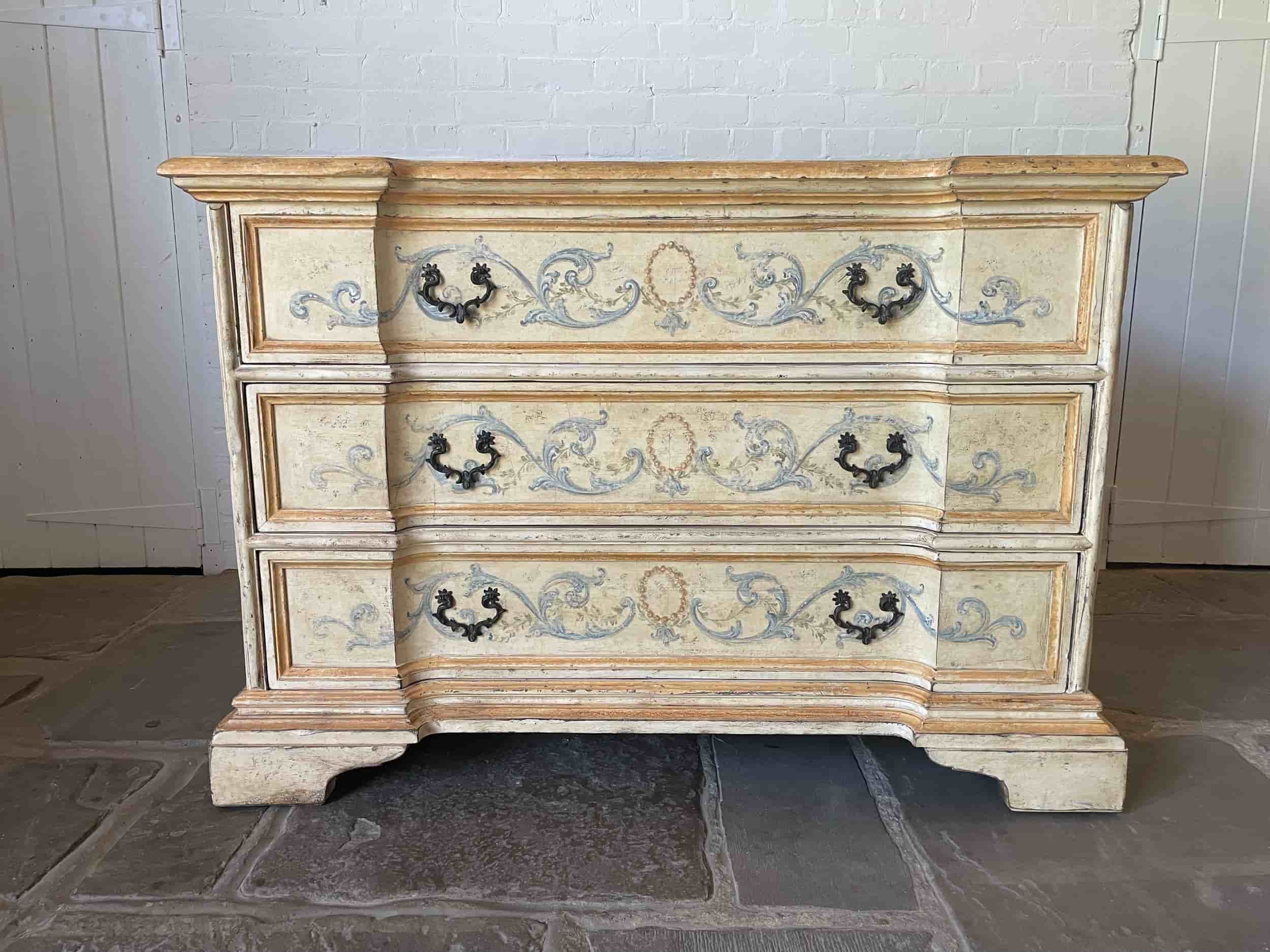 Italian Painted Desk gallery image 2