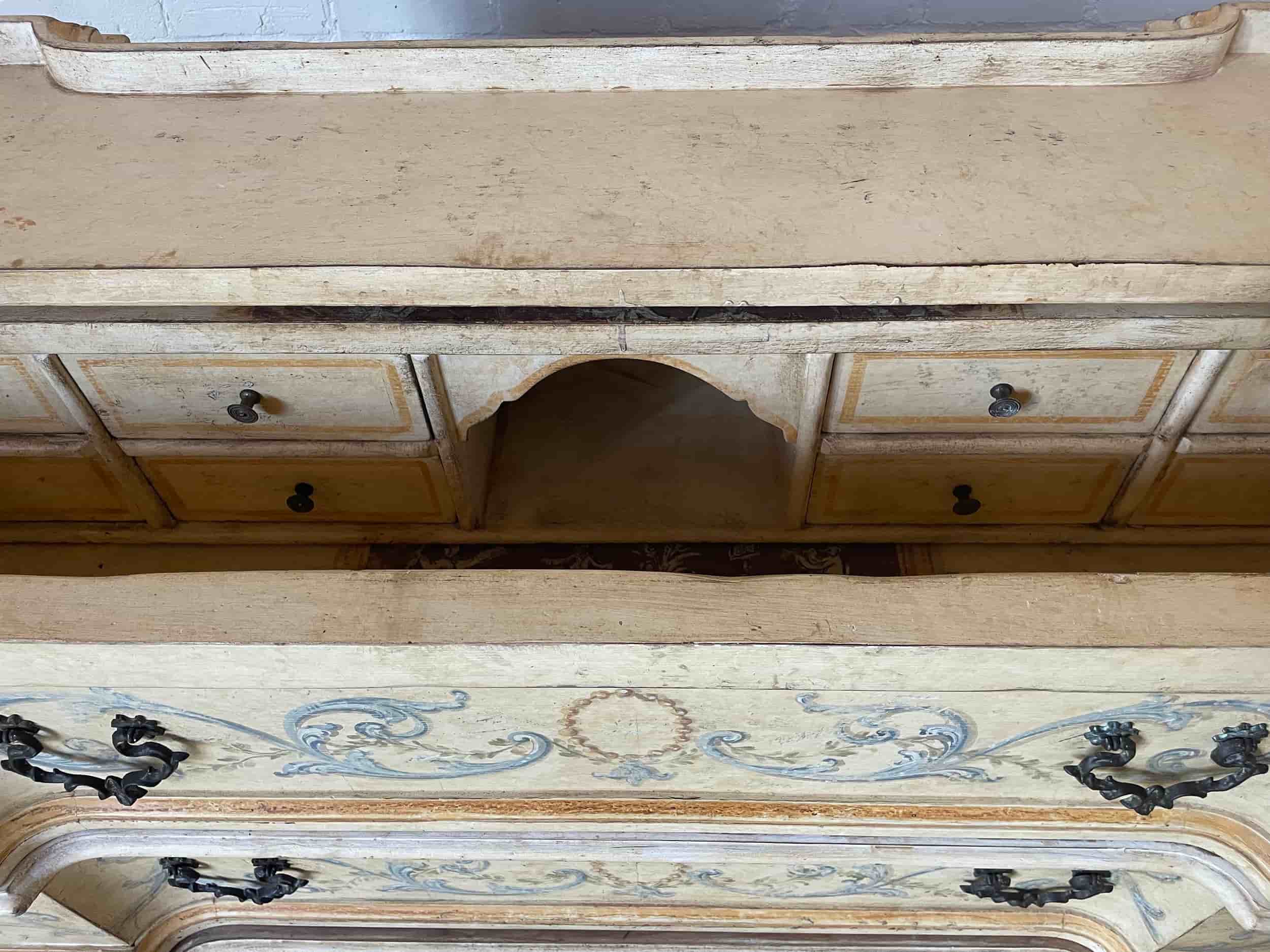 Italian Painted Desk gallery image 10