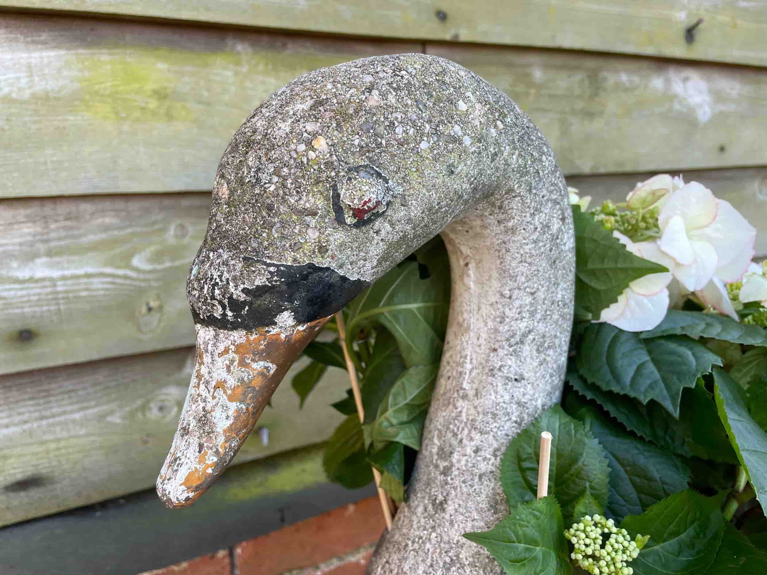 Stone Swan Planter gallery image 1