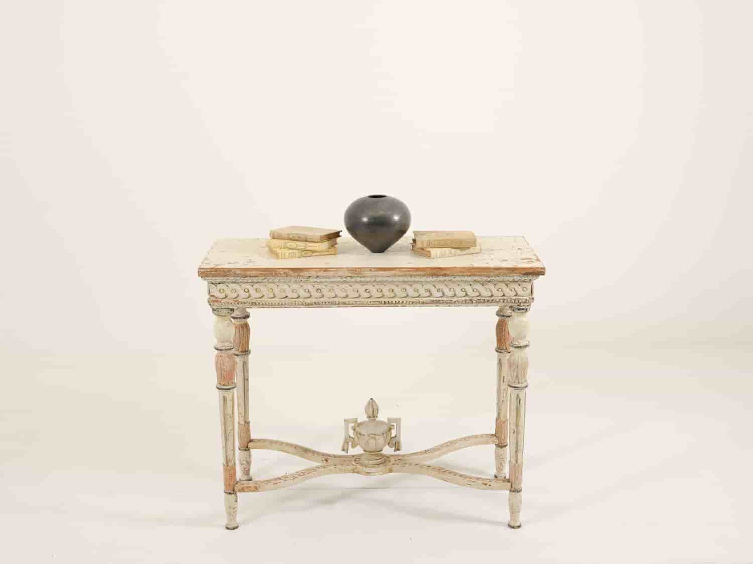 Gustavian Console Table gallery image 1