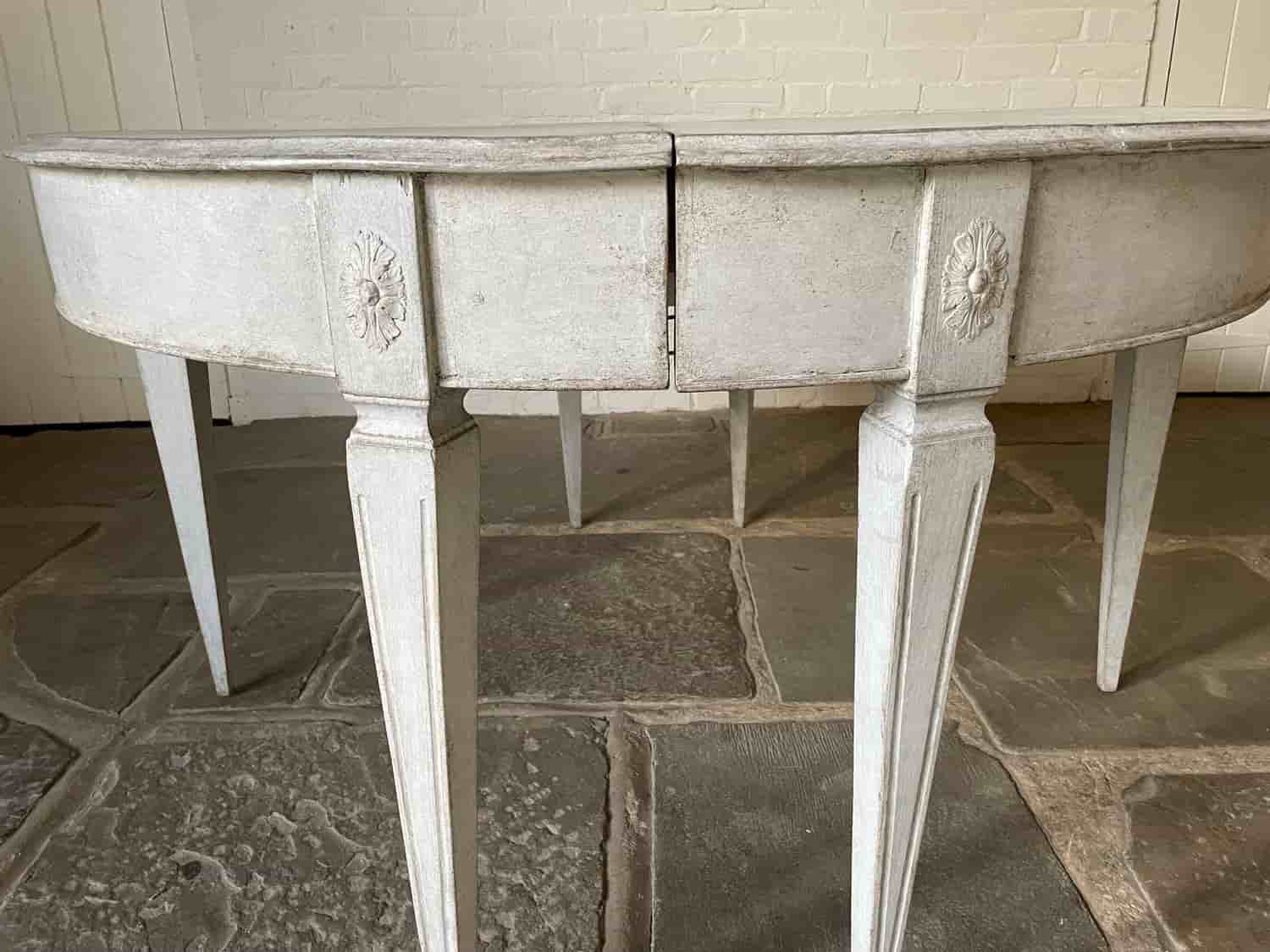 Swedish 19th Century Extending Dining Table gallery image 14