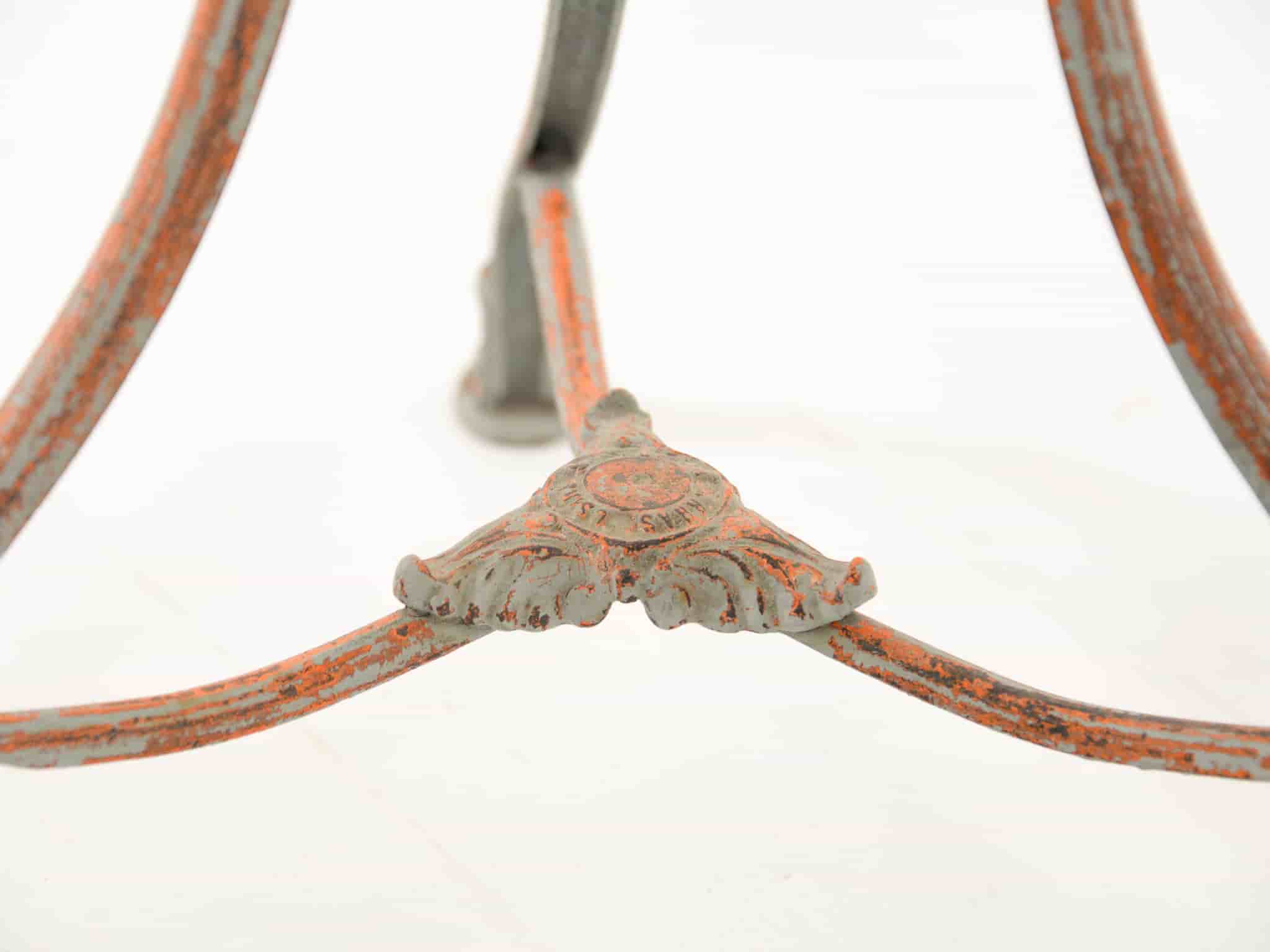 Arras Bistro Table gallery image 7