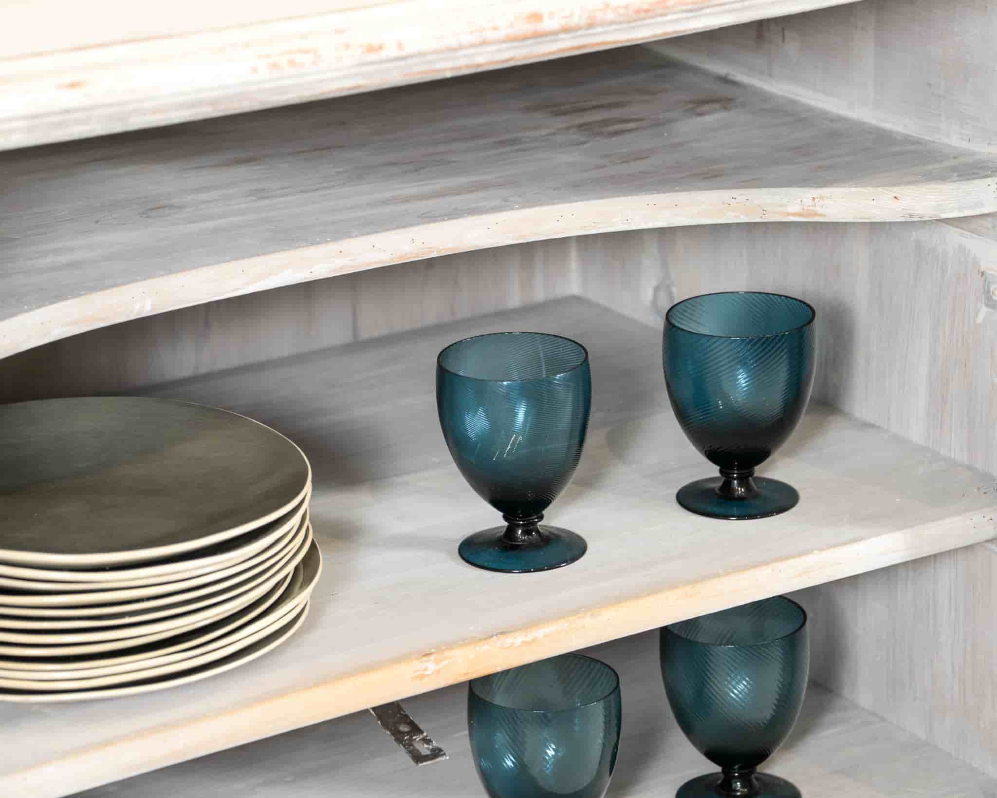 Swedish Buffet with curved sides gallery image 8