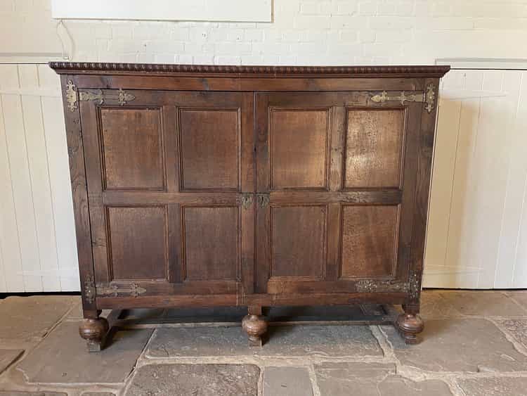 Oak Cupboard main image