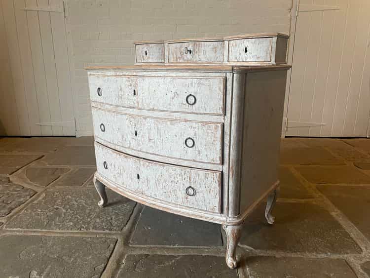 Swedish Chest of Drawers
