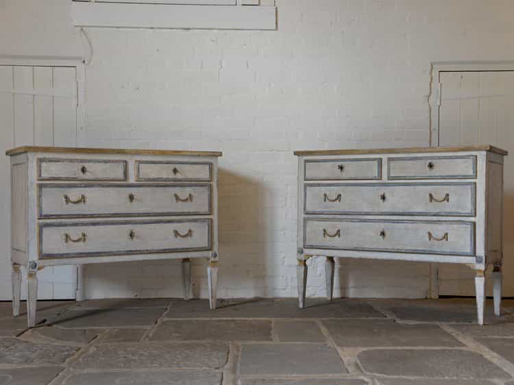 Pair of Italian Consoles