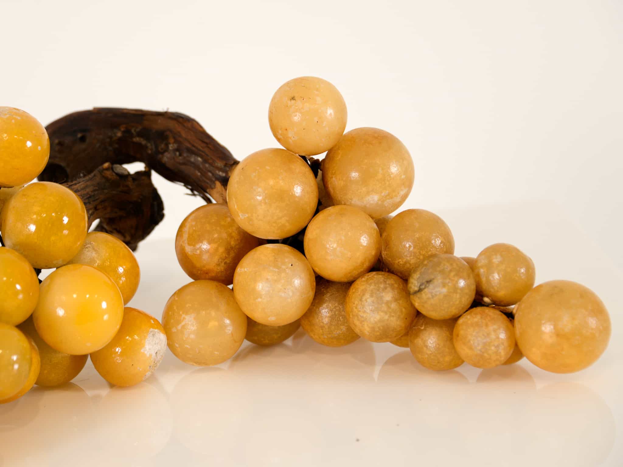 Alabastar grapes