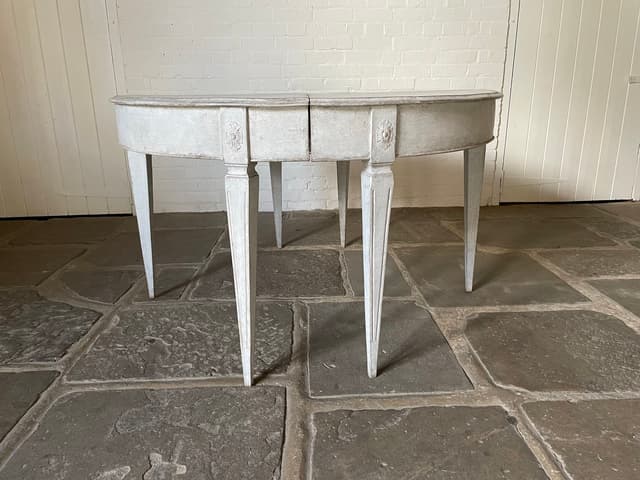 Swedish 19th Century Extending Dining Table gallery image 13