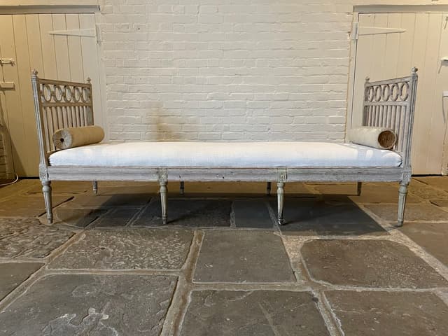 Gustavian Sofa gallery image 1