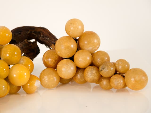 Alabaster decorative grapes