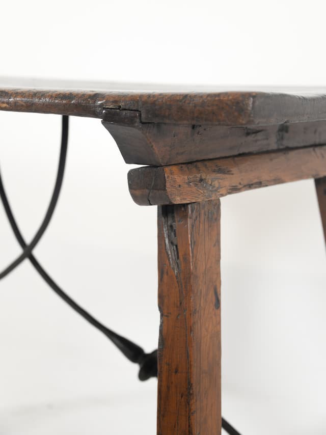 Spanish Fratino Table gallery image 5