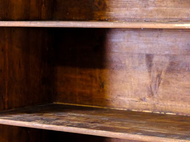 Gustavian Cupboard gallery image 6
