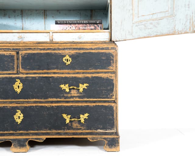 Swedish Baroque 18th Century Cabinet gallery image 3
