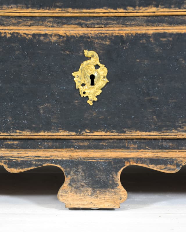 Swedish Baroque 18th Century Cabinet gallery image 7