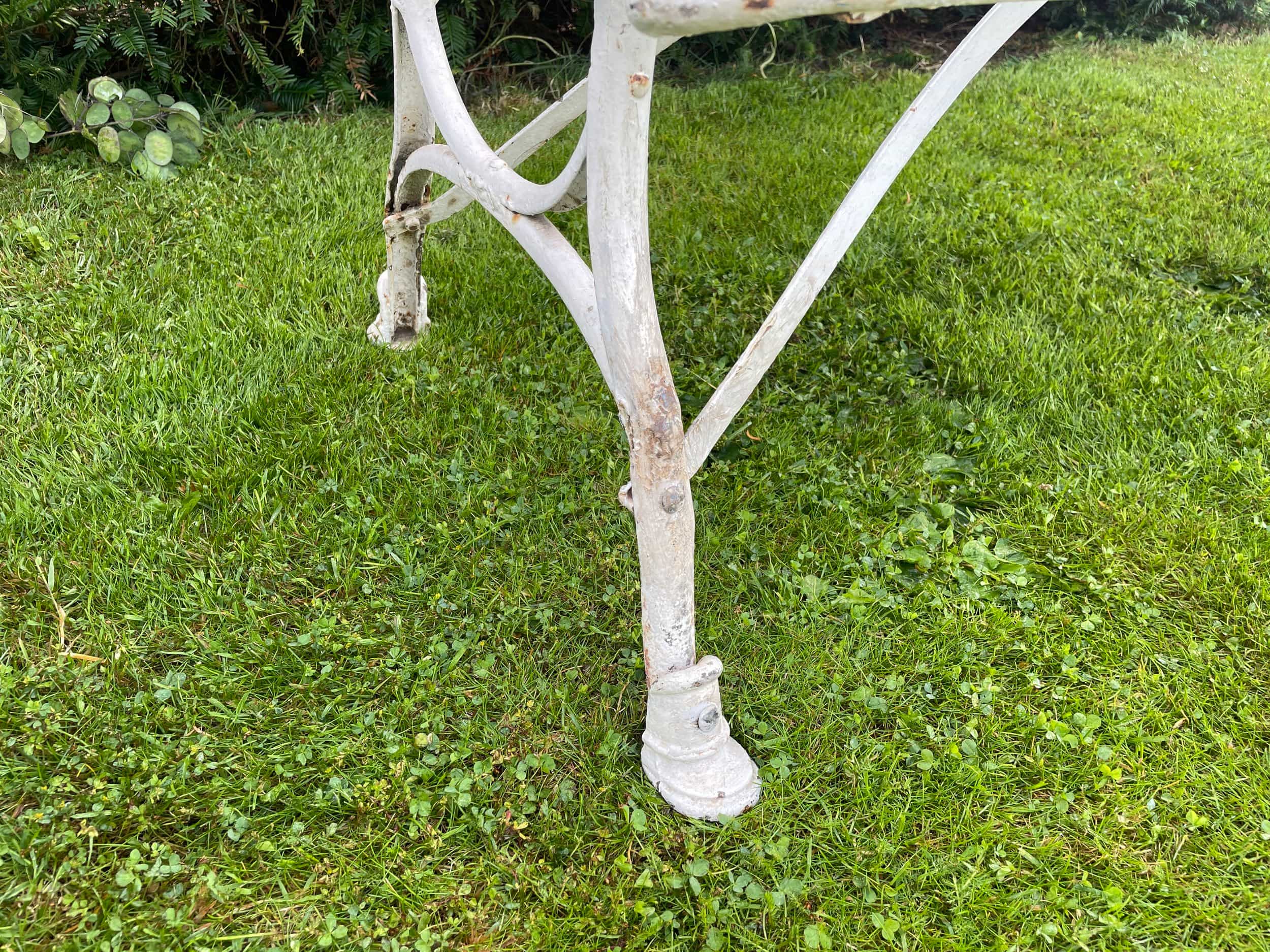 Arras garden bench