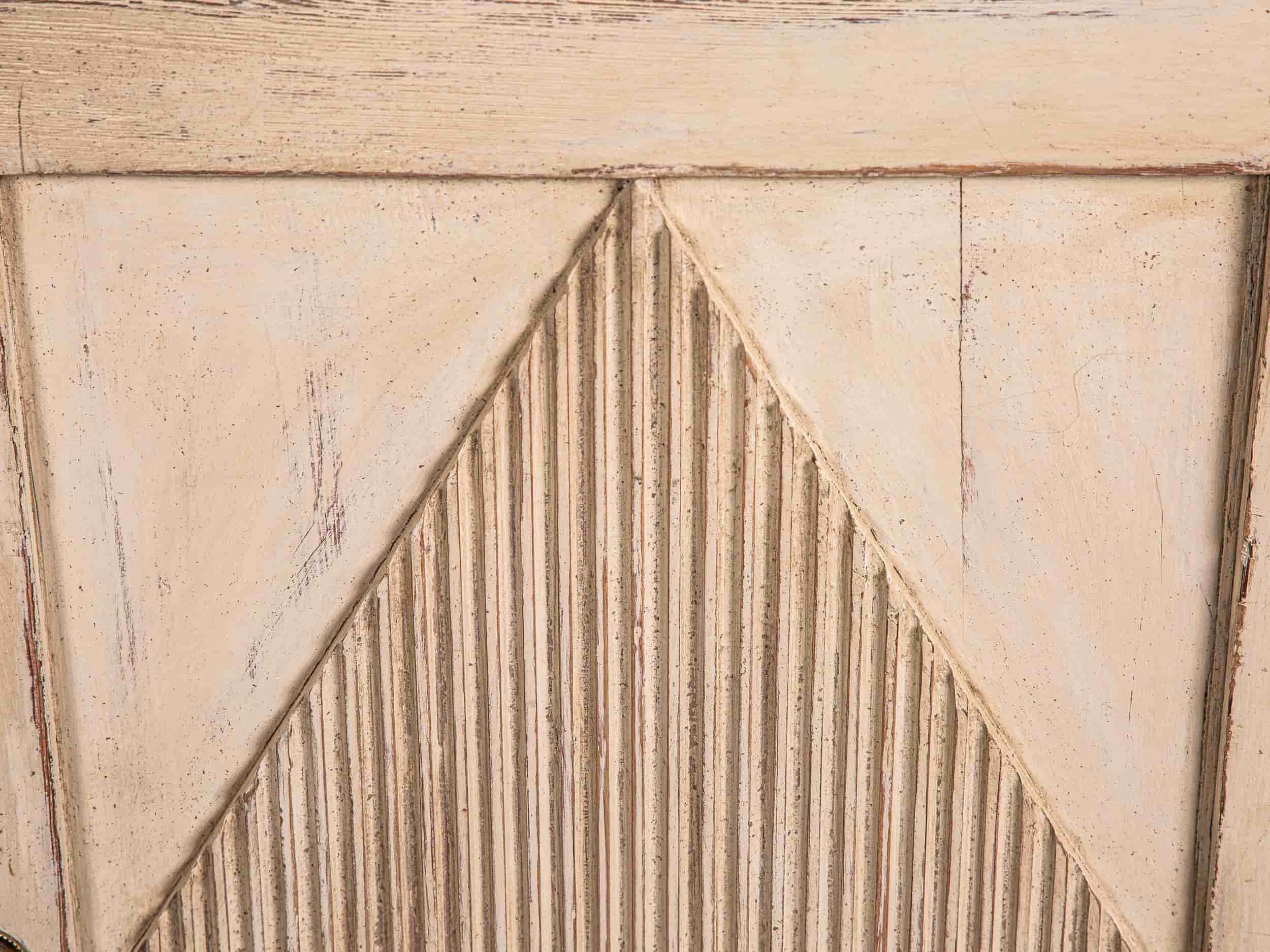 19th Century Swedish Cabinet gallery image 3