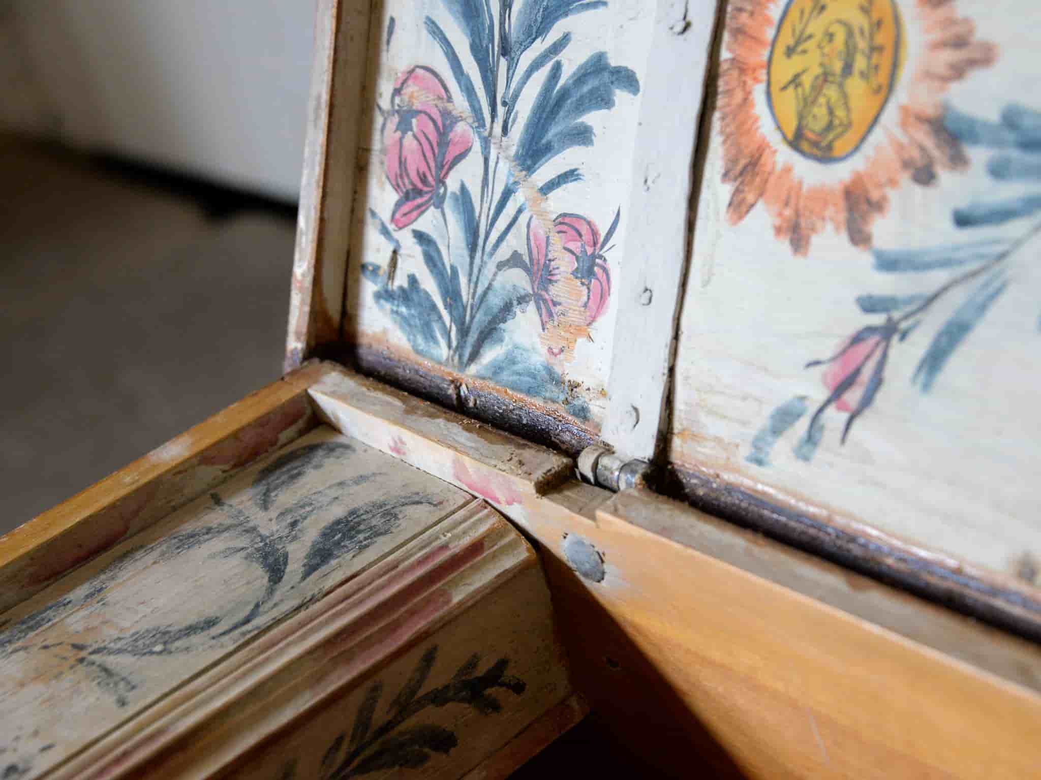 Swedish Marriage Chest gallery image 2