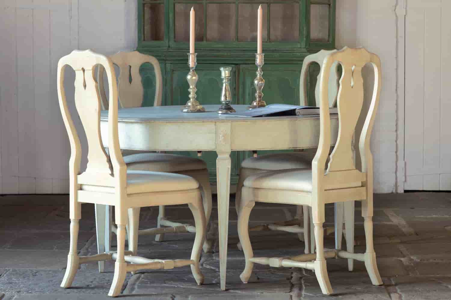 Swedish 19th Century Extending Dining Table gallery image 3