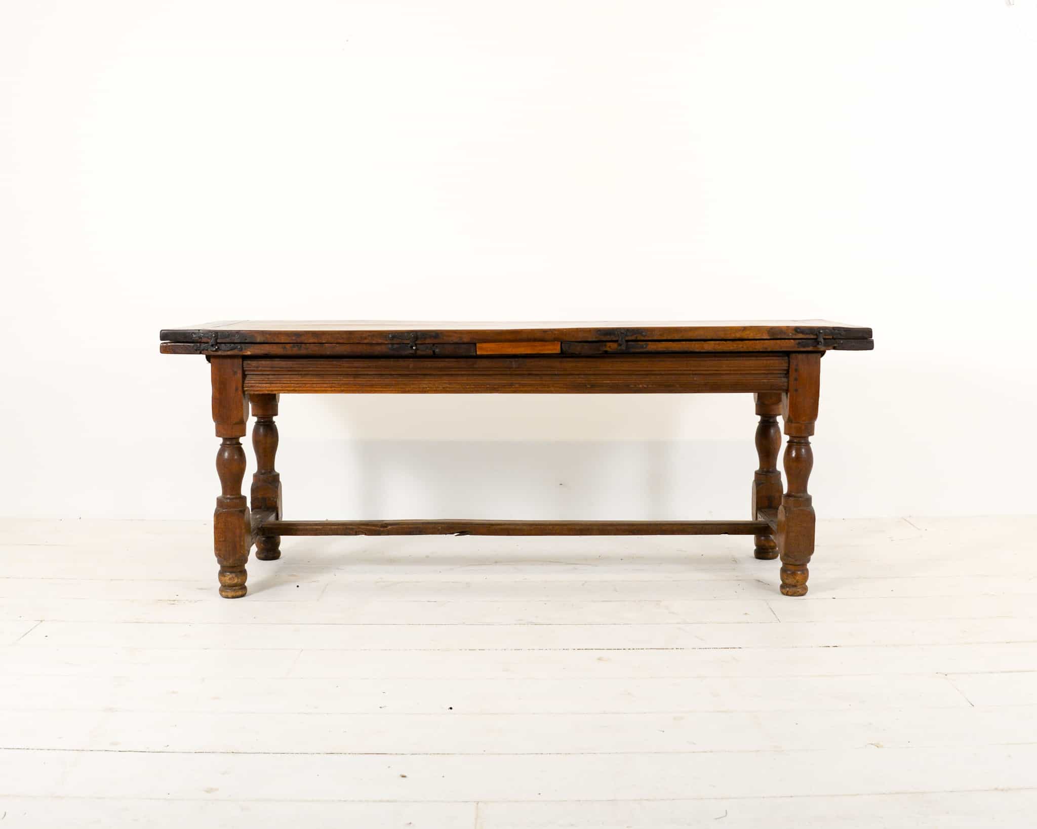 French walnut serving table 19th century