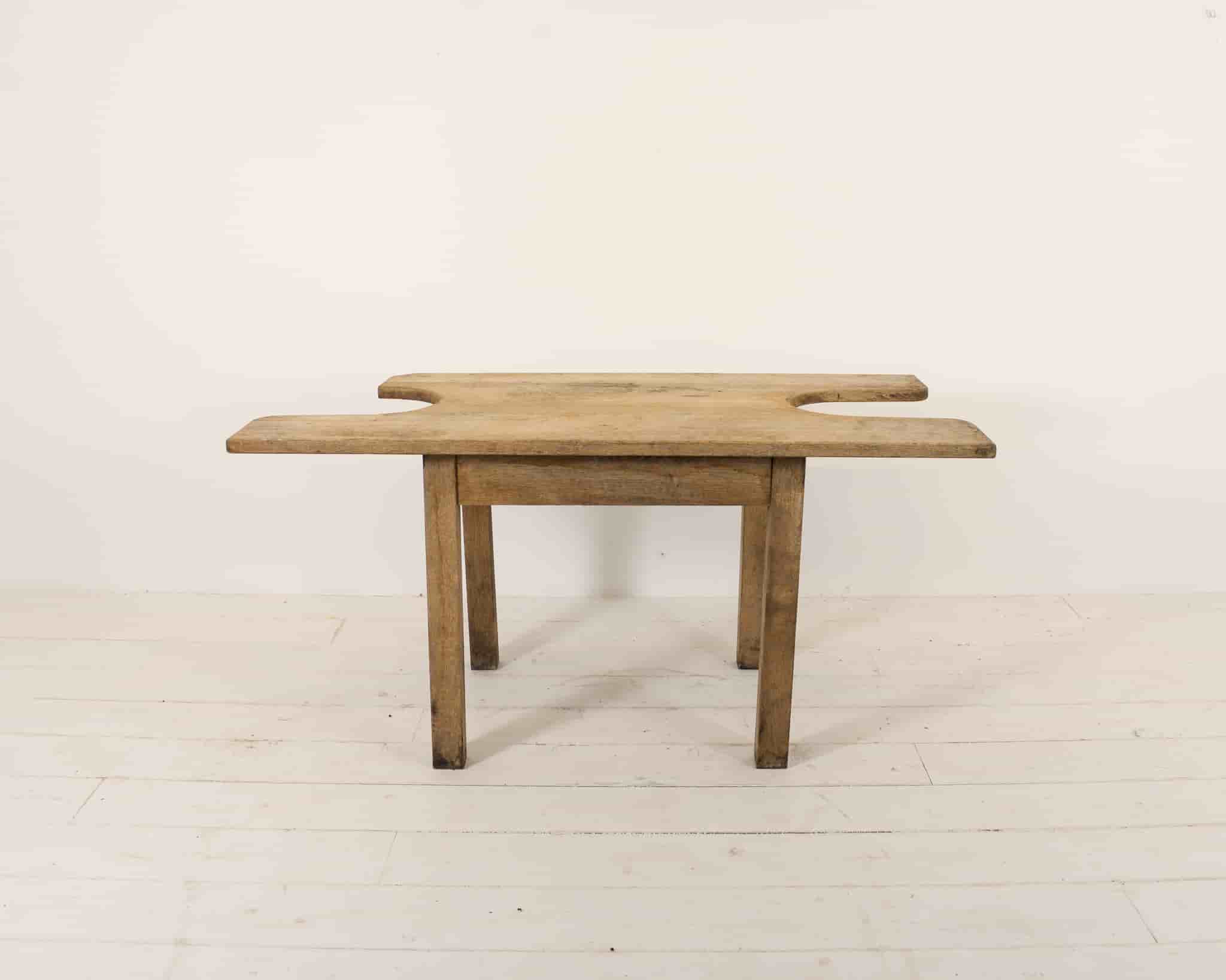 Pine Jewellery Maker's Table gallery image 1