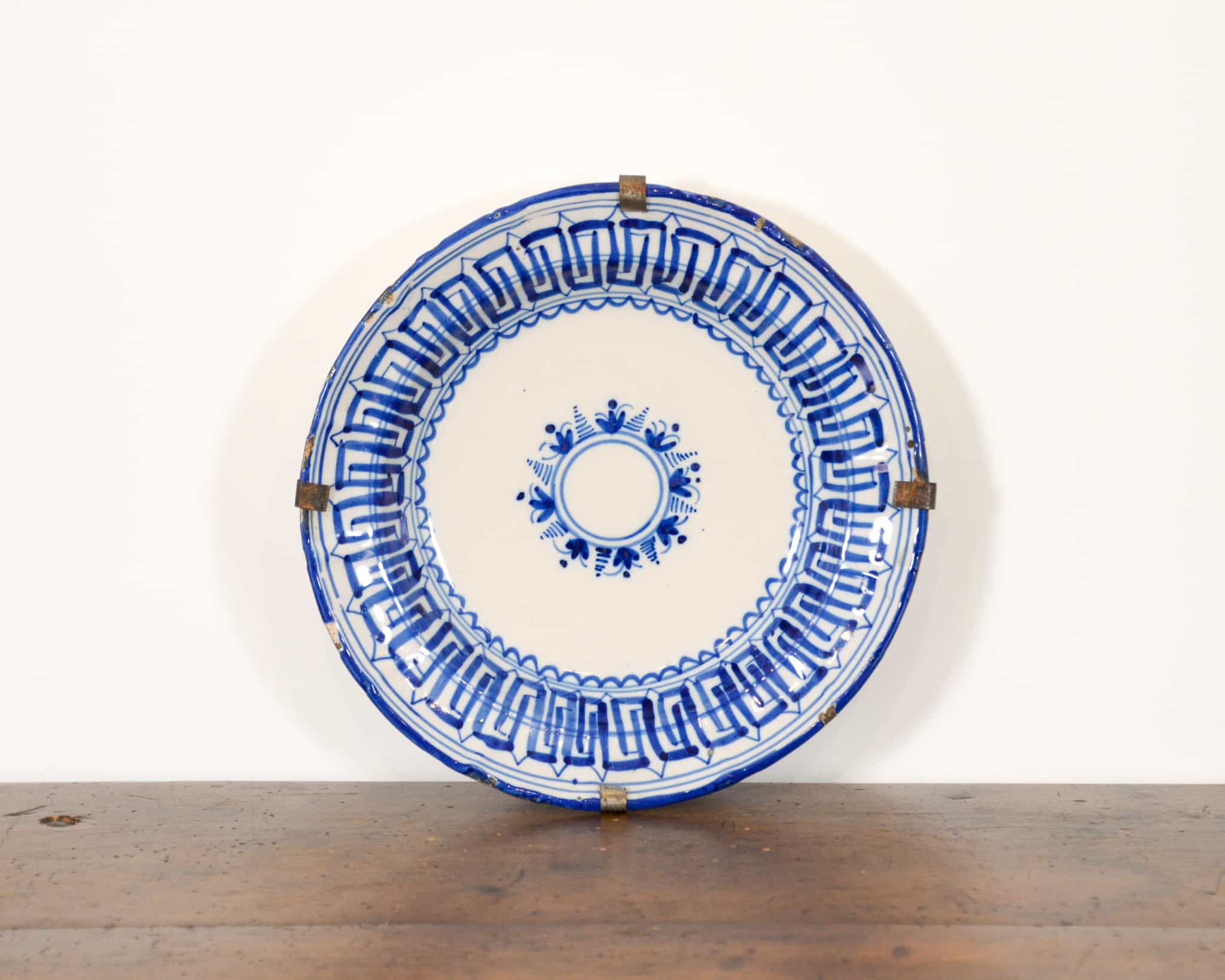 Spanish 19th century glazed plate