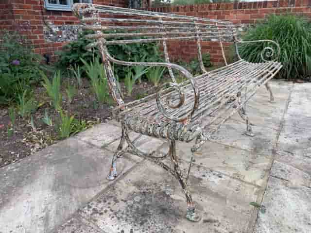 Arras 2m Bench gallery image 4