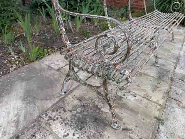 Arras 2m Bench gallery image 6