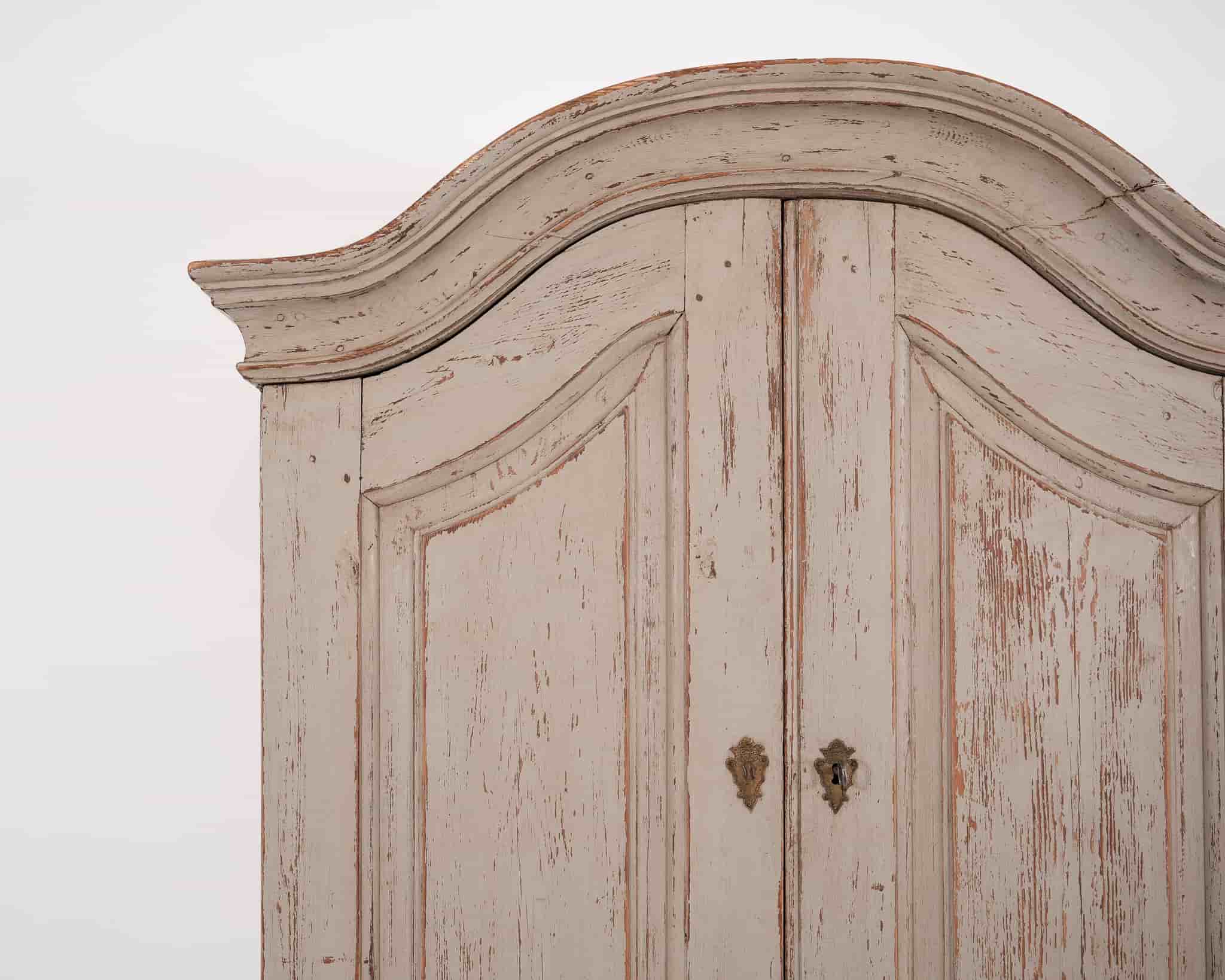 Swedish Rococo Cupboard gallery image 5