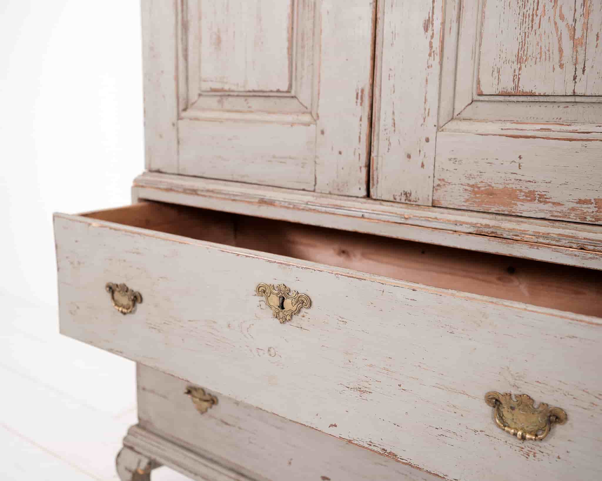 Swedish Rococo Cupboard gallery image 6
