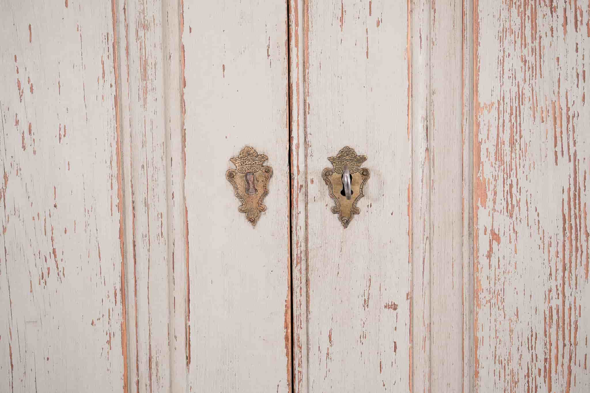 Swedish Rococo Cupboard gallery image 7