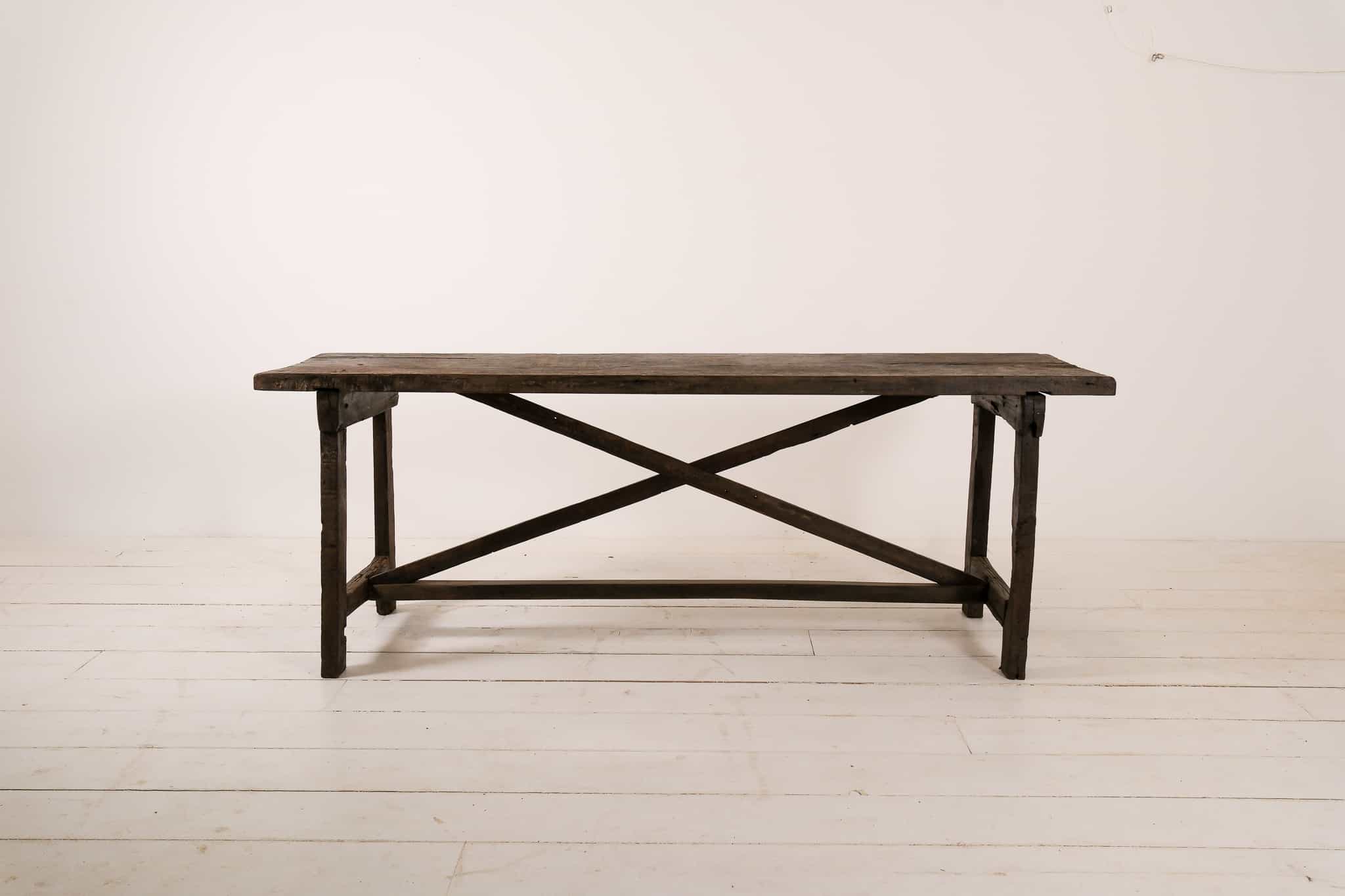 Spanish chestnut table